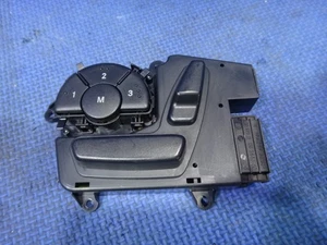 Mercedes-Benz SLK200 R171 Left Side Seat Switch 1718209810 - Foto 1 di 2