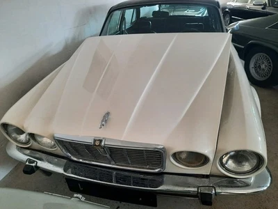 Oldtimer Jaguar  - Bild 1 von 4