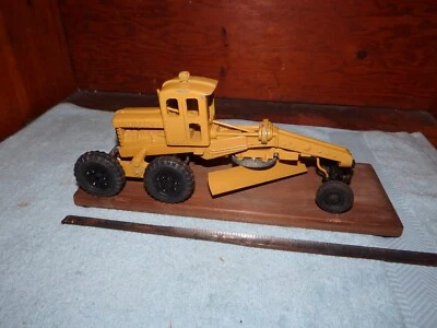 Hubley Kiddie Toy Cast Iron Road Grader Mounted on wood Plaque Restored - Image 1 of 4