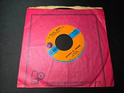 Chuck Berry 45 Johnny B. Good (live) / My Ding A Ling - Image 1 of 3