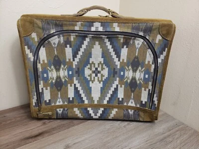 Maleta de cuero gamuza equipaje informal de colección The French Co. California 23" Foto 1 de 4