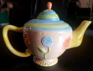 ONEIDA Hand Painted Country Bouquet Mini Tea Pot; Spiral Floral;Yellow; NIB 2001 - Bild 1 von 12