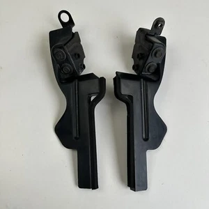 Kawasaki ZX600 ZZR600 1999 Front left right frame fairing mount brackets pair - Picture 1 of 11