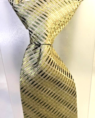 Stafford Essentials Green Textured Pattern Necktie 3.5” Wide Handmade 100% Poly - Image 1 of 4