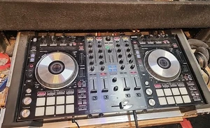 Pioneer DDJ-SX3 4-Channel Serato DJ Controller - Picture 1 of 3