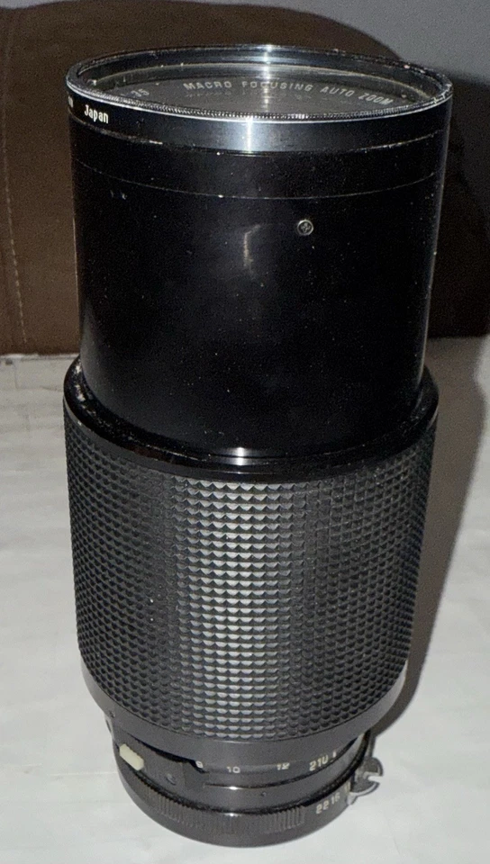 Vivitar Series 1 70-210mm 1:3.5 Macro Focusing Zoom W/ Kalt 67mm Polarizer  - Image 1 of 4