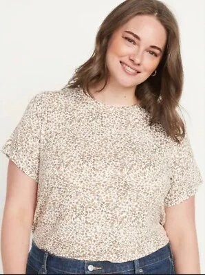 Camiseta Old Navy para mujer talla XXL ~ blanca de lujo con estampado de animales cuello redondo... $20 Foto 1 de 2
