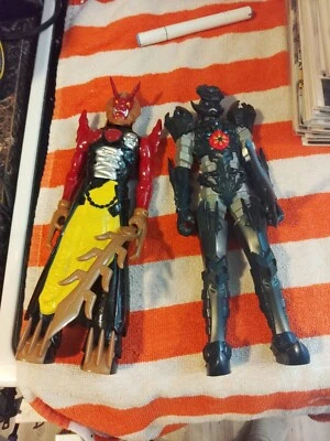 Lote de dos figuras de villanos Power Rangers Foto 1 de 4