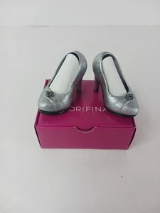 2008 Hasbro LORIFINA Silver Heels Retired Dolls Shoes NOS - Picture 1 of 5
