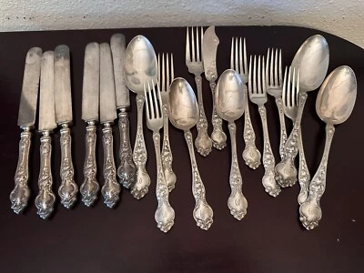 Wallace Sterling Silver Flatware Violet Pattern 19 Pieces ‘Monogrammed @L@@K@ - Image 1 of 4