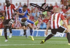IPSWICH: KEVIN BRU SIGNED 6x4 ACTION PHOTO + COA - Bild 1 von 1