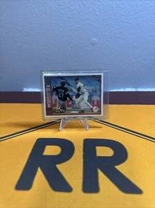 1997 Topps Derek Jeter #13 New York Yankees Baseball Card - Picture 1 of 5