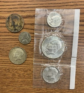 40% Silber Lot 6 USA Münzen - Stempelglanz 1976 Set Half Dollar - War Nickel - Bild 1 von 5