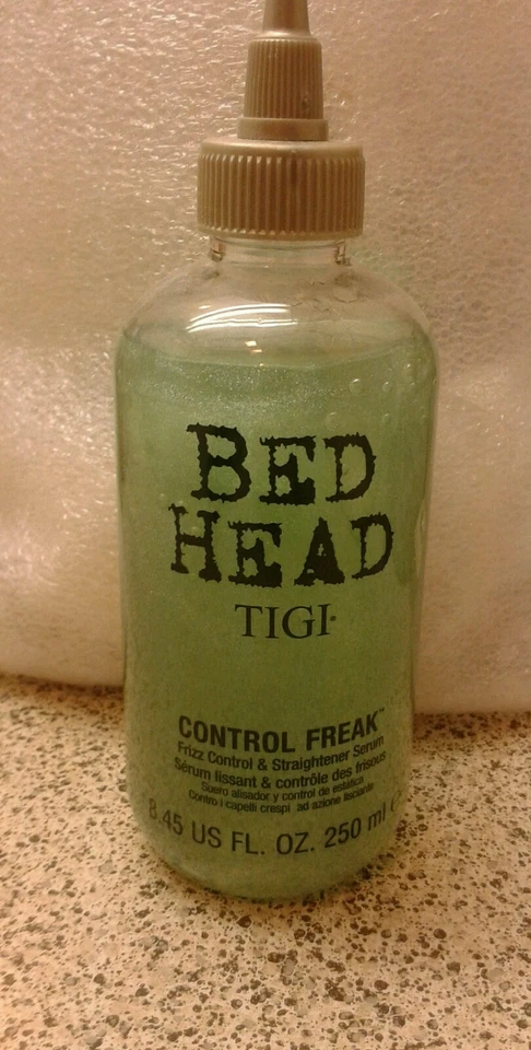 Сыворотка Tigi Bed Head Control Freak Serum 8,45 унции для выпрямления борьбы облегчения вьющихся волос - Изображение 1 из 1