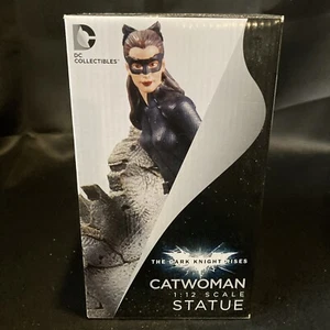 DC Comics The Dark Knight Rises Catwoman 1/12 Scale Movie Statue Series - Picture 1 of 10