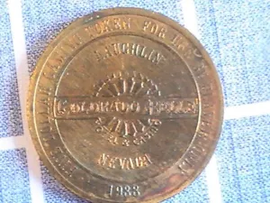 FICHA DE JUEGO CASINO CINCO DÓLARES COLORADO BELLE LAUGHLIN NEVADA 1988 - Imagen 1 de 2