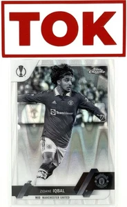 ZIDAN IQBAL Topps cromo 22-23 refractor de onda blanco y negro MAN UNITED - Imagen 1 de 2