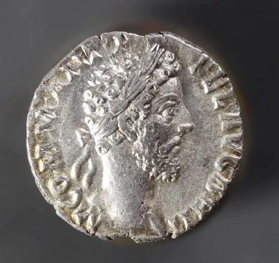 Commodus AR Denarius Rome 185 AD Aequitas rev. Exquisite Details! - Image 1 of 4