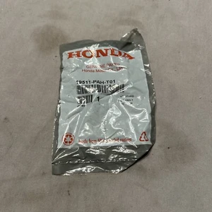 HONDA OEM NOS ABRAZADERA MANGUERA AGUA RADIADOR 19511-PAH-T01 PARA 09-24 ACUERDO, CR-V + - Imagen 1 de 2