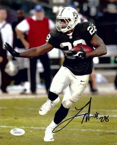 Latavius Murray Signed Autographed 8X10 Photo Raiders Action Stiff Arm JSA - Picture 1 of 2