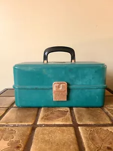 Vintage UMCO 103U Fiberglass Fishing Tackle Bo Green 12"x 5" x 6-1/2" -No Trays - Picture 1 of 22