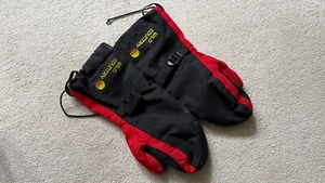 Wild Country Gortex Mitts Size L With Furry Liners used but in Great Condition - Picture 1 of 4