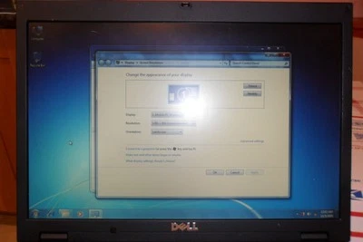 DELL LATITUDE E5500 Foto 1 de 4