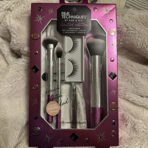 Real Techniques 6pc Set Limited Edition Tweezers Brush Eye Lashes & Bag - Picture 1 of 4
