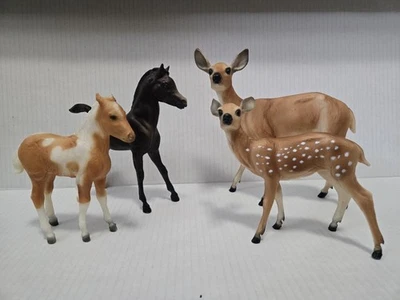 Lot of 4 Vintage Breyer Molding Co.~2 Foal Horses, 1  Whitetail Deer & 1 Fawn)  - Image 1 of 4