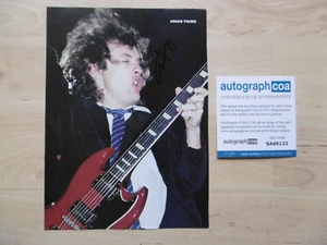 Angus Young "AC/DC" Original Autogramm signed A4 Magazinbild ACOA - Bild 1 von 4