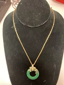 Yellow Gold Plate 1.25” Diameter Green JADE Pendant Circle Donut Necklace - Picture 1 of 1