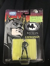 DC COMICS BATMAN RETURNS - DIECAST - CATWOMAN #2484 - ERTL 1992 - BNIB
