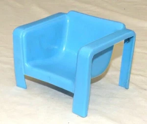 Mattel Barbie 1973 Blue Chair 7825-0120 - Picture 1 of 3