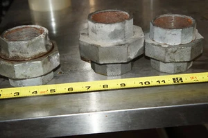 New GRINNELL / SK Galvanized Pipe Union Fittings 2" NPT w/ copper/brass seals - Picture 1 of 12