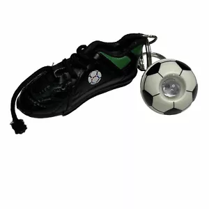 Vintage Fußball Schlüsselanhänger Stollen mit Fußballlicht Keychain Y2K Sportschuh - Bild 1 von 6