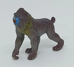 Figura de juguete de plástico Mandrill primate mono animal vida silvestre 1,5" de alto - Imagen 1 de 6