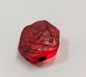27 Cts Natural Red Ruby African Rough Loose Gemstone - Picture 1 of 3