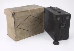 CÁMARA DE MANO SOLONNE, CAJA PLACA CAÍDA EN CAJA CON 11 SOPORTES Y TAPA/cks/189493 - Imagen 1 de 3