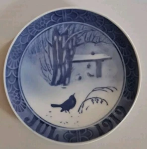 Royal Copenhagen 1919 Christmas plate Denmark - Picture 1 of 2