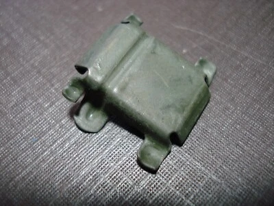 1pc NORS window reveal moulding clip 1949-1952 Chevy Cadillac Buick Olds Pontiac - Image 1 of 4