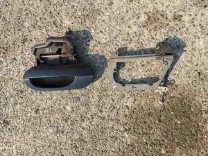 1995-2001 BMW E38 740i 740iL 750 750iL rear left door handle frame mount carrier - Picture 1 of 2