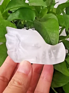 Selenite naturale 3" intagliato a mano drago teschio cristallo reiki guarigione regalo 1pz - Foto 1 di 12