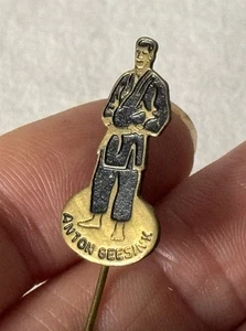 Insignia vintage de recuerdo de judo holandés esmaltado negro 1964 de Tokio Juegos Olímpicos - Imagen 1 de 5