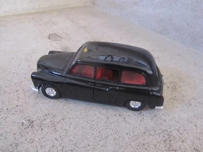 Corgi Juniors Car Austin London Taxi Cab Black K510 - Photo 1/4