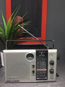Vintage Sanyo RP-8260 Radio FM SW MW LW Portable Transistor . VGC .Working. Rare - Picture 1 of 9
