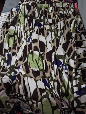 Falda asimétrica cintura elástica 2x talla grande para dama Foto 1 de 4