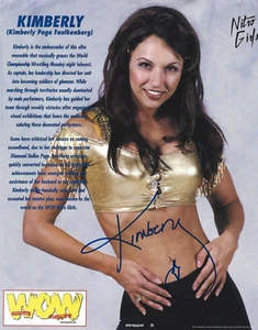 Foto Pinup Mag firmada por Kimberly Page certificado de autenticidad autógrafo WWE WCW Nitro niña niñas - Imagen 1 de 2