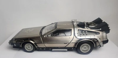 Sun Star 1:18 Die-Cast DeLorean Time Machine Back to the Future - Image 1 of 4