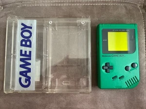 Nintendo Gameboy Classic Konsole Grün inkl. Acryl Case Konsole neuwertig - Bild 1 von 4