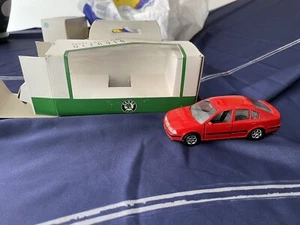 1:43 SKODA OCTAVIA COMBI - KADEN 1/43 - Foto 1 di 5